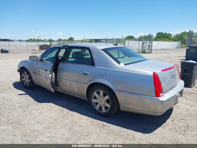 2007 CADILLAC DTS 1G6KD57Y07U147768 Photo 2
