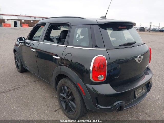2013 MINI COUNTRYMAN WMWZC5C57DWL64466 Photo 2