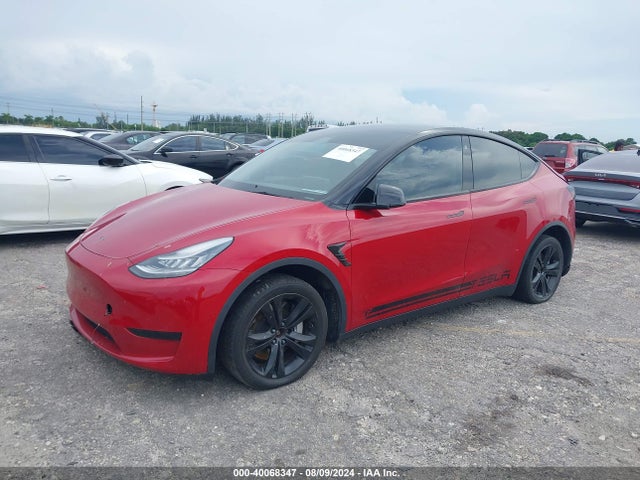 2021 TESLA MODEL Y 5YJYGDEE1MF105955 Photo 1