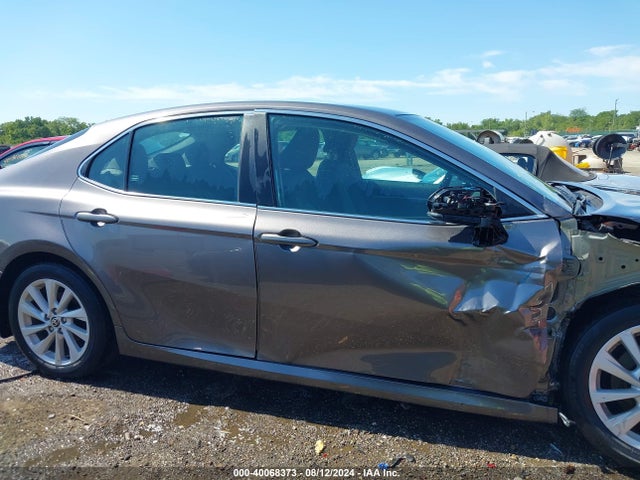Toyota CAMRY LE 2022 4T1C11AK5NU638935 Image 14