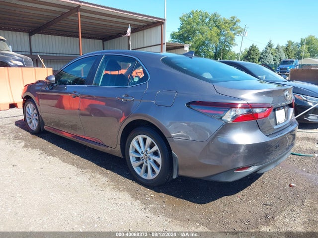 Toyota CAMRY LE 2022 4T1C11AK5NU638935 Image 3