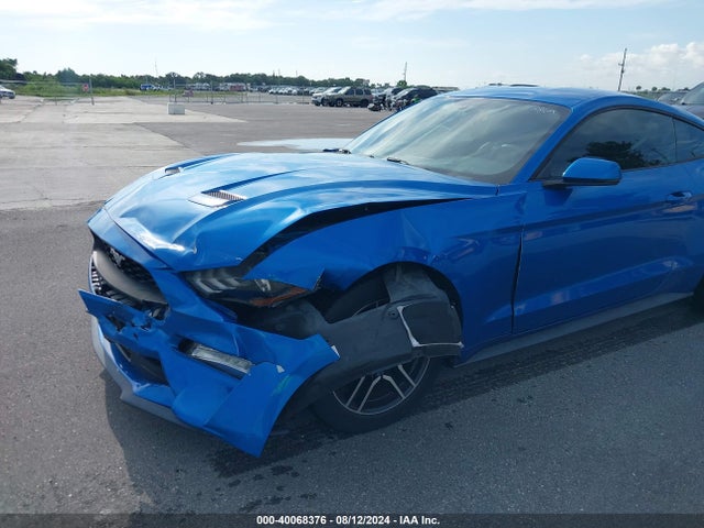 Ford Mustang Ecoboost Premium Fastback 2020 1FA6P8TH1L5117864 Image 17