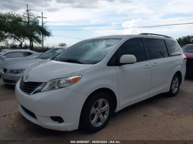 5TDKK3DC8ES485923 Toyota Sienna Le V6 8 Passenger