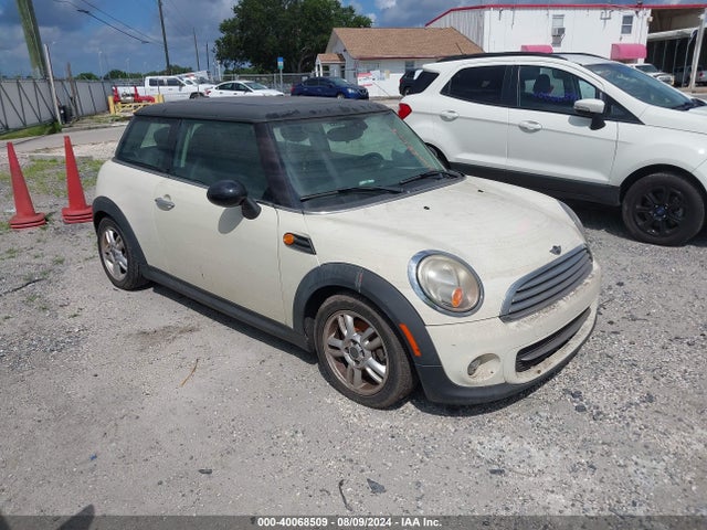 2013 MINI HARDTOP WMWSU3C50DT684104 Photo 0