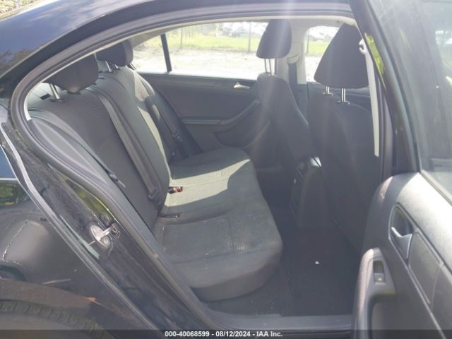3VW2K7AJ8FM403763 Volkswagen Jetta 2.0l S