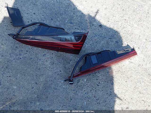 58ADA1C16PU036730 Lexus ES 300H