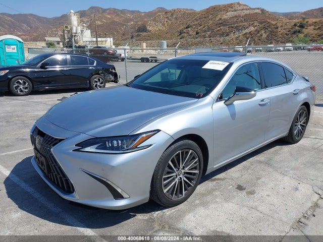 58ADA1C16PU036730 Lexus ES 300H