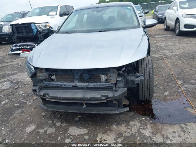 3VWE57BU5KM230663 Volkswagen Jetta 1.4t Sel