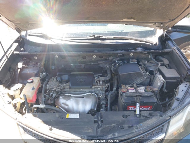 Toyota RAV4 LE 2015 JTMZFREVXFD073473 Image 10