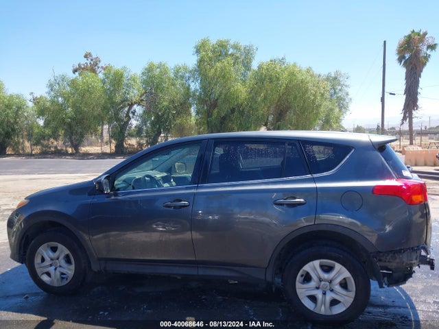 Toyota RAV4 LE 2015 JTMZFREVXFD073473 Image 14