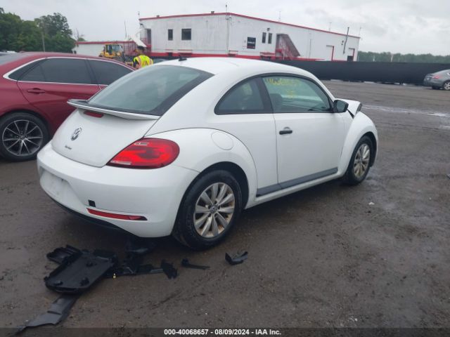 2017 VOLKSWAGEN BEETLE 3VWF17AT3HM607055 Photo 3