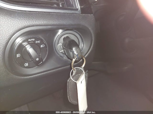 2018 PORSCHE MACAN WP1AA2A51JLB17043 Photo 10