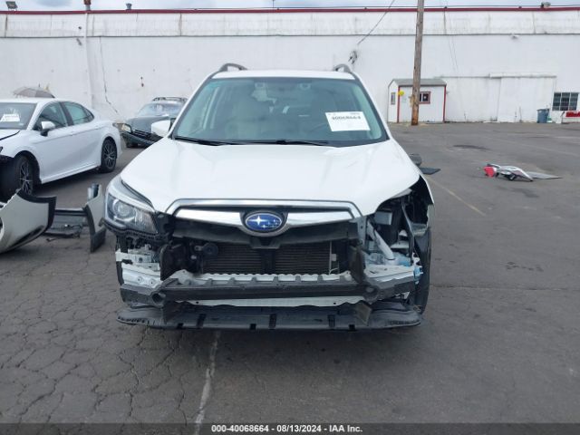 JF2SKAUC9KH474290 Subaru Forester Limited