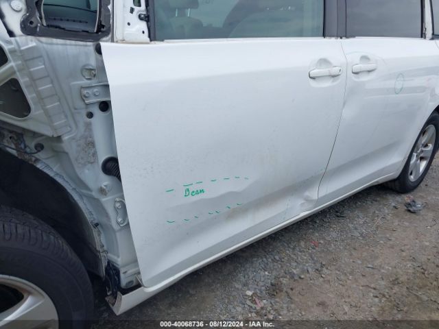 5TDKK3DC9FS629688 Toyota Sienna Le 8 Passenger