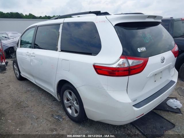 5TDKK3DC9FS629688 Toyota Sienna Le 8 Passenger