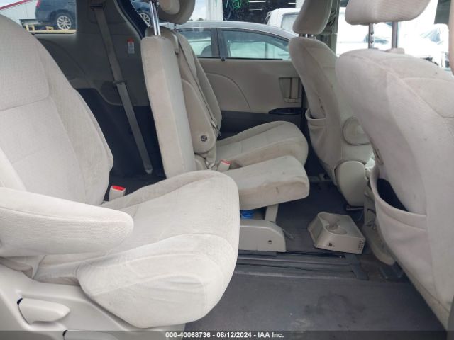 5TDKK3DC9FS629688 Toyota Sienna Le 8 Passenger