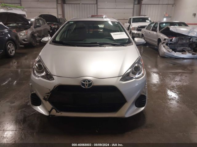 JTDKDTB33G1131529 Toyota Prius C Two