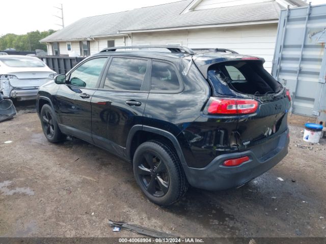 1C4PJMCB0JD568632 Jeep Cherokee Latitude 4x4