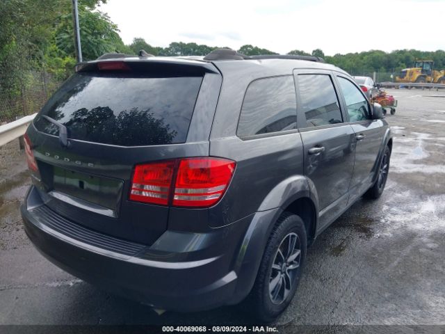 3C4PDCAB9JT381503 Dodge JOURNEY SE