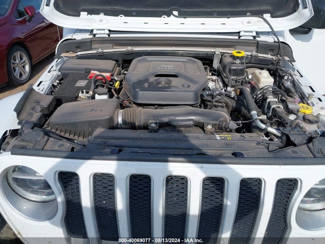 1C4HJXEN3KW543050 Jeep Wrangler Unlimited Sahara 4x4