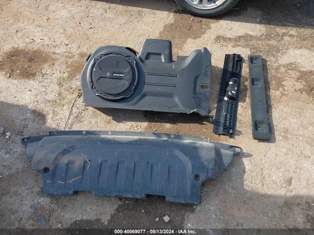 1C4HJXEN3KW543050 Jeep Wrangler Unlimited Sahara 4x4