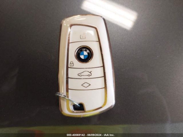 WBA8E5G5XGNU19387 BMW 320i Xdrive