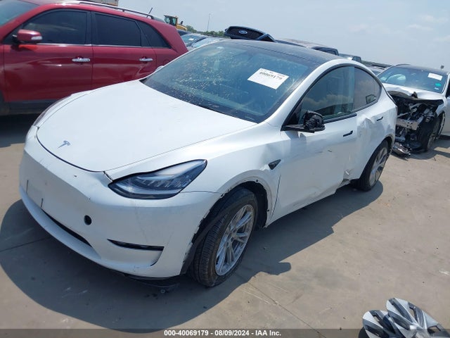 2023 TESLA MODEL Y 7SAYGDEE7PA074747 Photo 1