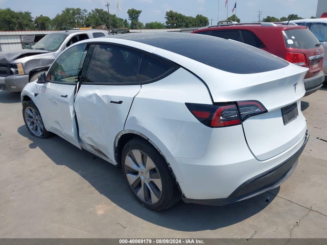 2023 TESLA MODEL Y 7SAYGDEE7PA074747 Photo 2