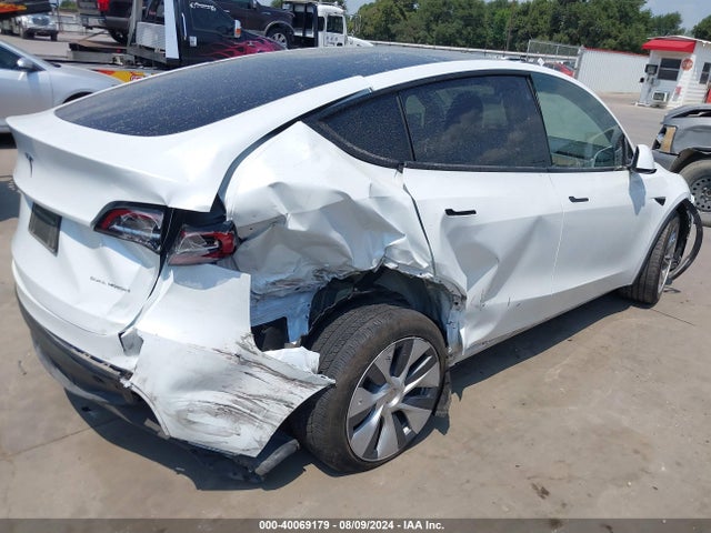 2023 TESLA MODEL Y 7SAYGDEE7PA074747 Photo 3