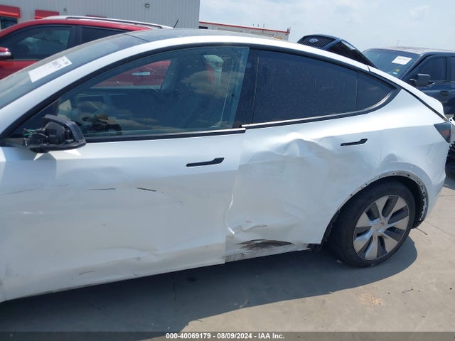 2023 TESLA MODEL Y 7SAYGDEE7PA074747 Photo 5