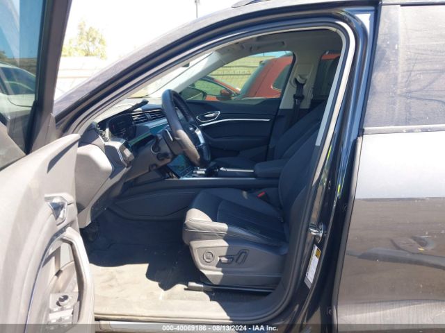 WA1AAAGE9MB007994 Audi E-tron Premium Quattro