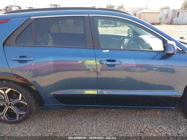KNDCR3LE4P5107853 KIA Niro Ex Touring