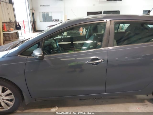 KNAFX5A85E5231930 KIA FORTE EX