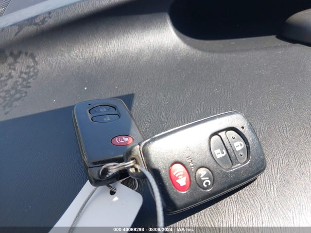 JTDKN3DP9E3058164 Toyota PRIUS PLUG-IN