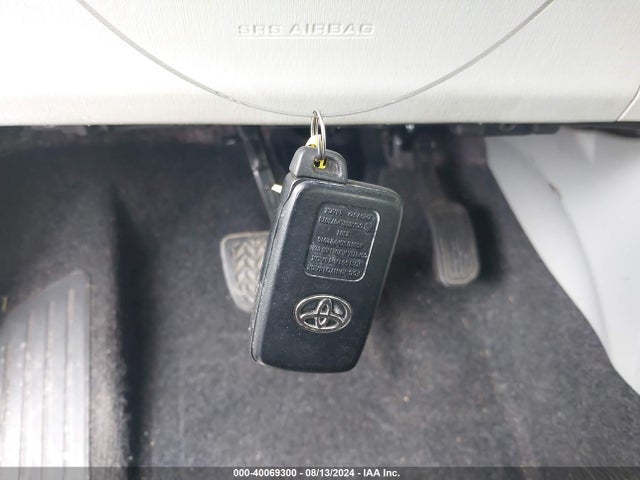 Toyota Prius Three 2014 JTDKN3DU5E0370277 Image 11