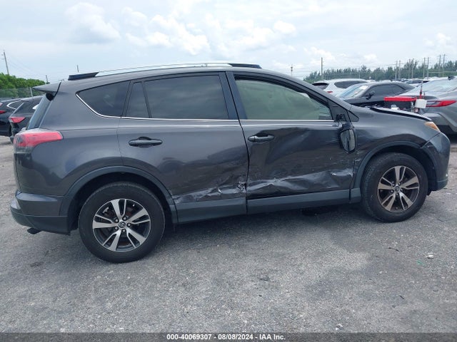 Toyota Rav4 Xle 2017 JTMWFREV0HJ708398 Image 6