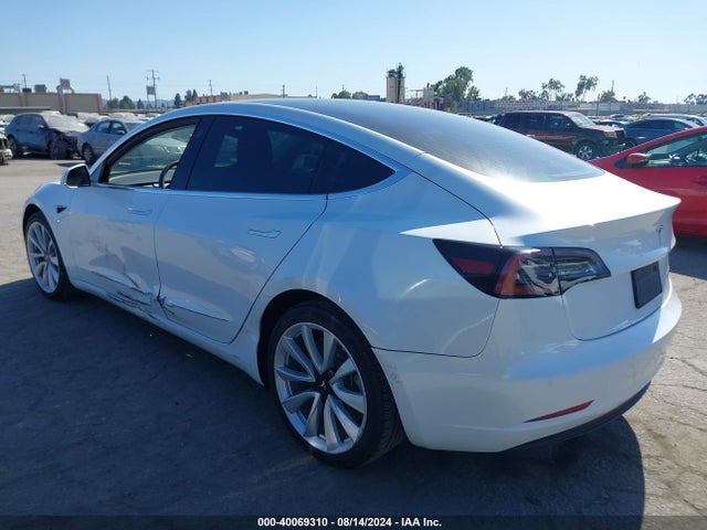 5YJ3E1EB8KF469341 Tesla Model 3 Long Range/performance