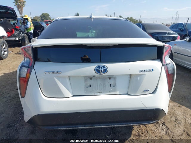 Toyota Prius Two Eco 2016 JTDKARFU3G3004878 Image 16