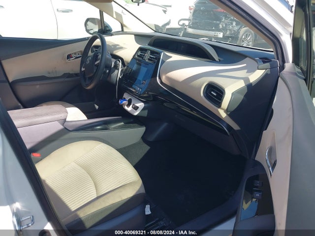 Toyota Prius Two Eco 2016 JTDKARFU3G3004878 Image 5