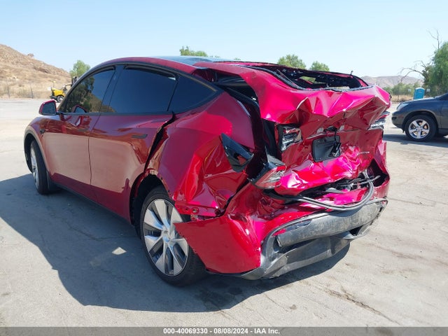 2024 TESLA MODEL Y 7SAYGAEE3RF078329 Photo 2