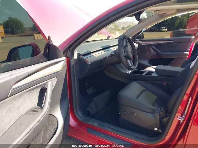 2024 TESLA MODEL Y 7SAYGAEE3RF078329 Photo 4