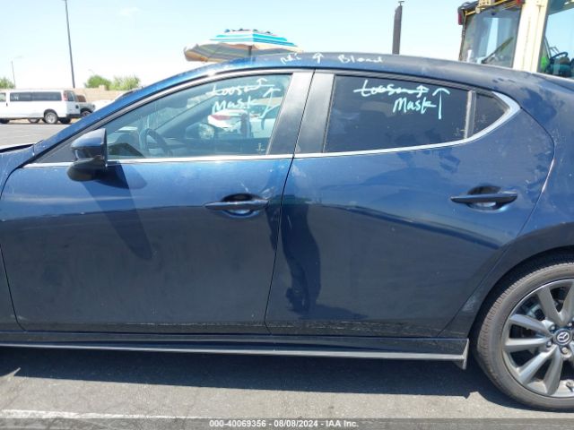 JM1BPAKL1N1503524 Mazda Mazda3 Select
