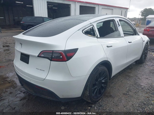 2021 TESLA MODEL Y 5YJYGAEE1MF257457 Photo 3