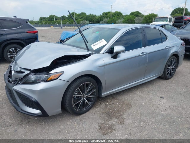 Toyota CAMRY SE 2024 4T1T11AK2RU908127 Image 2