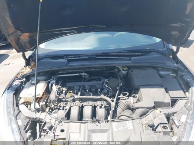 1FADP3F23FL375238 Ford FOCUS SE