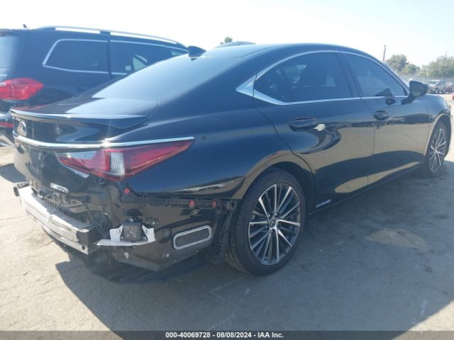 58ADA1C13NU025245 Lexus ES 300H
