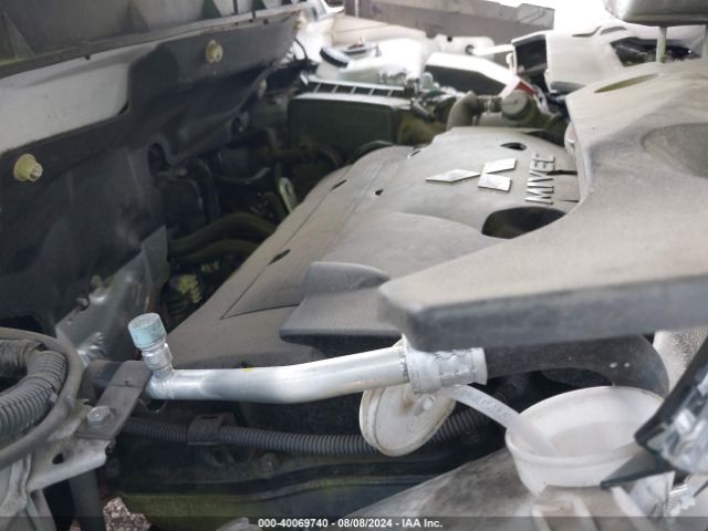 JA4AP3AU6JU016145 Mitsubishi Outlander Sport 2.0 Le