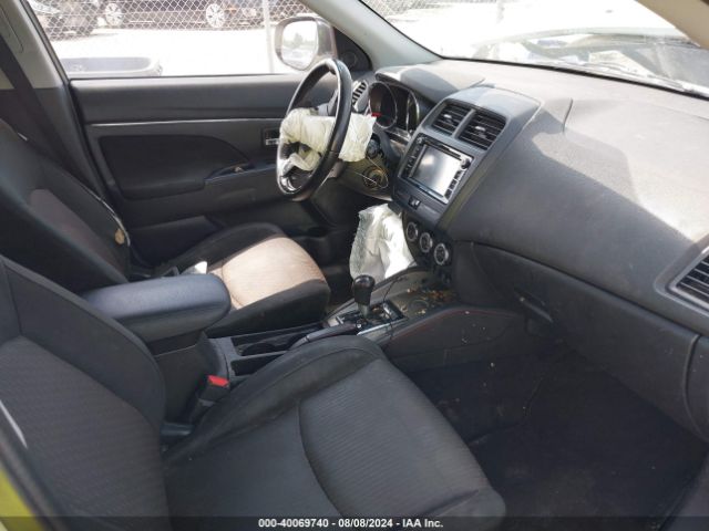 JA4AP3AU6JU016145 Mitsubishi Outlander Sport 2.0 Le