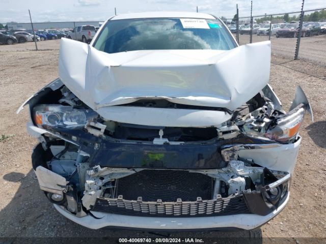 JA4AP3AU6JU016145 Mitsubishi Outlander Sport 2.0 Le