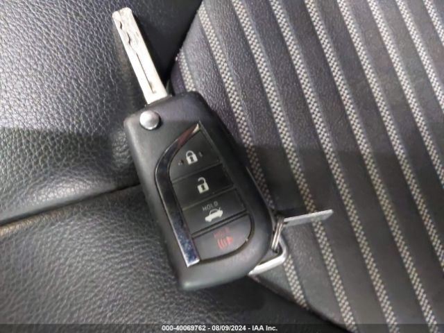 4T1G11BK6MU044370 Toyota Camry Se Awd